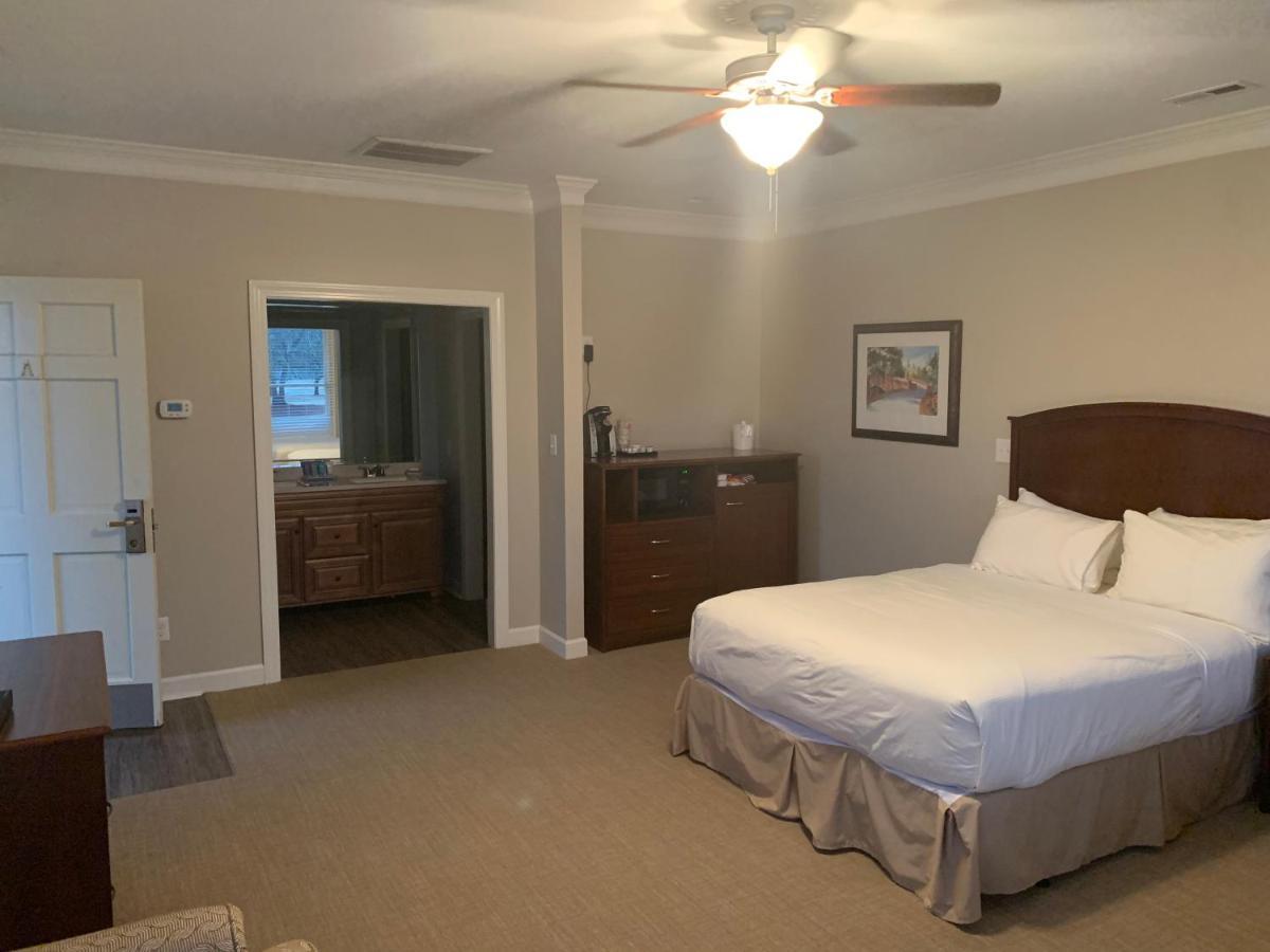Cottages And Suites At River Landing Wallace 외부 사진